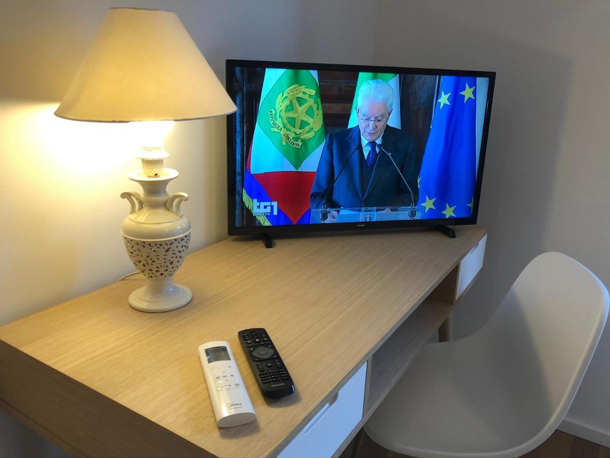 Viaggio Da Bea Al Gianicolo Lägenhet *